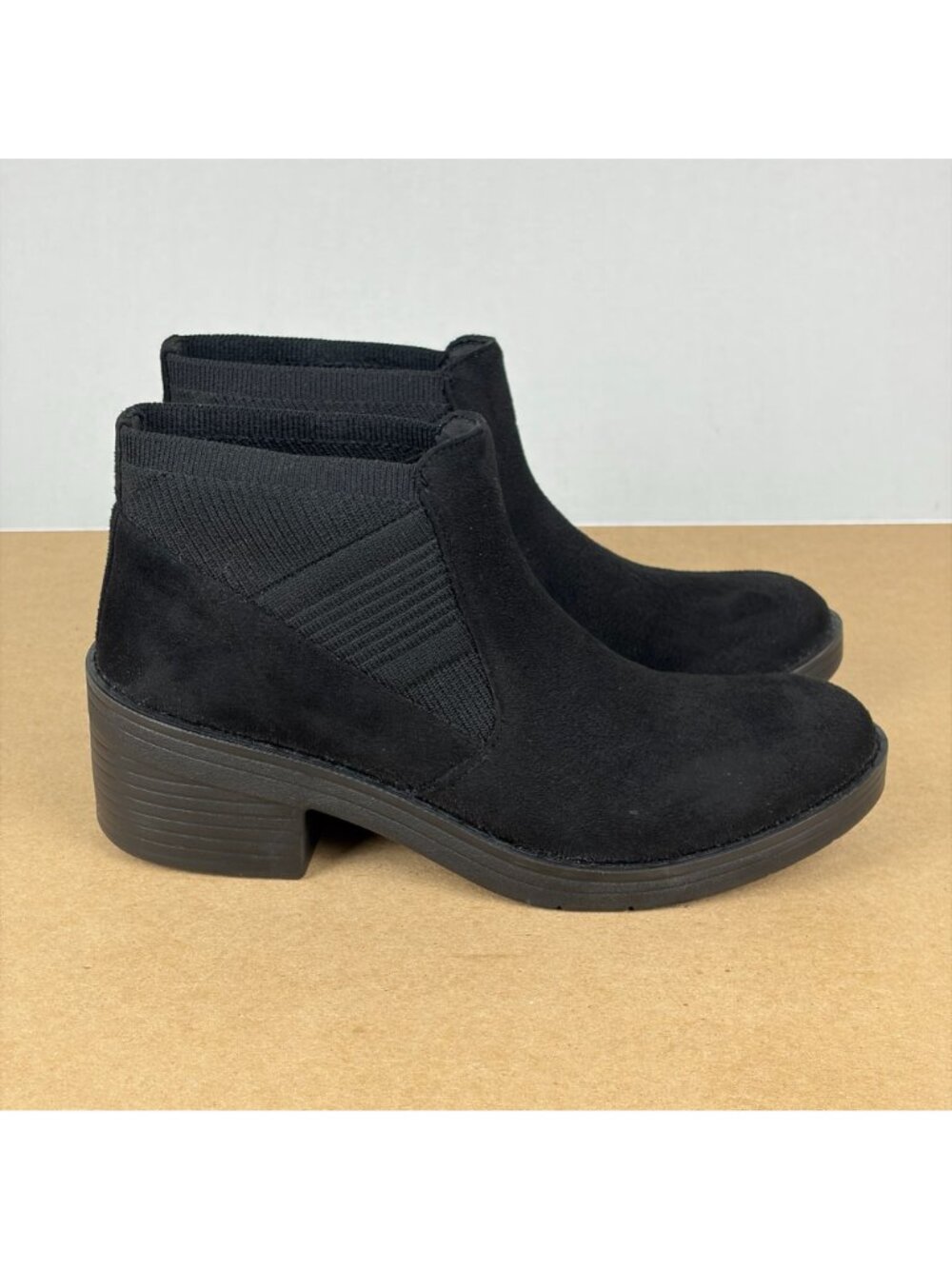 Lifestride Bzees Outlook Knit Ankle Boots Womens 6 Black Faux Suede Pull On - Picture 3 of 10